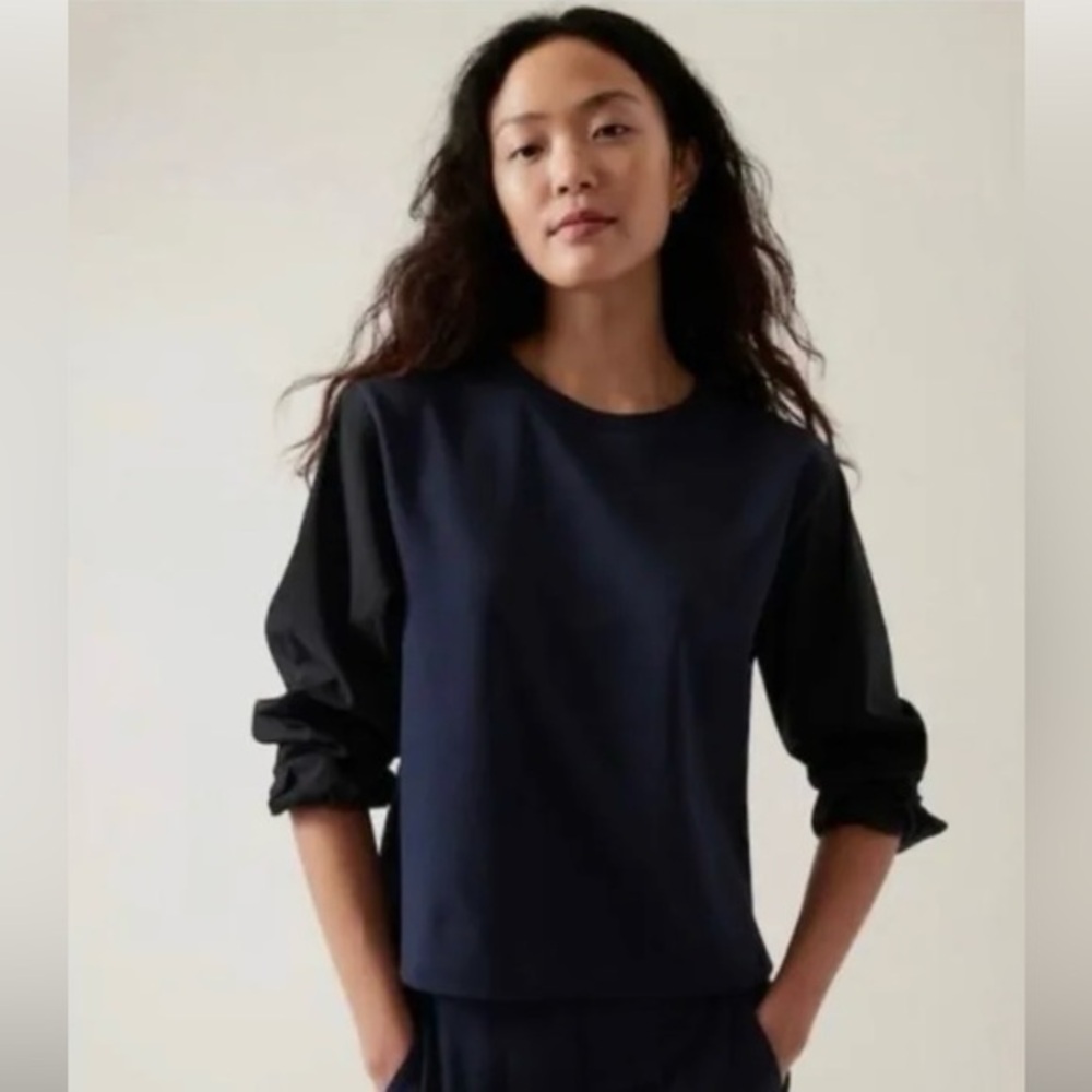 Athleta Woman’s Long Sleeve Scoop Neck Top